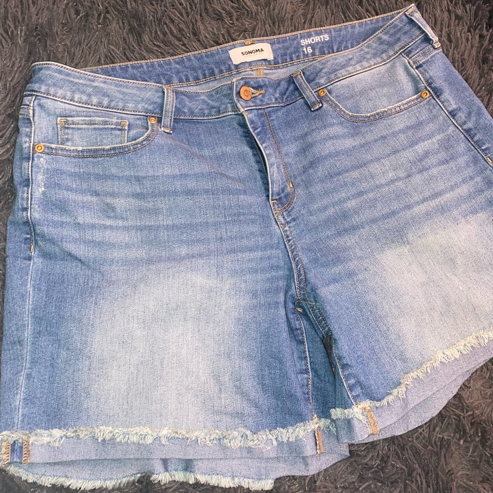 BRAND NEW PLUS SIZE JEAN SHORTS